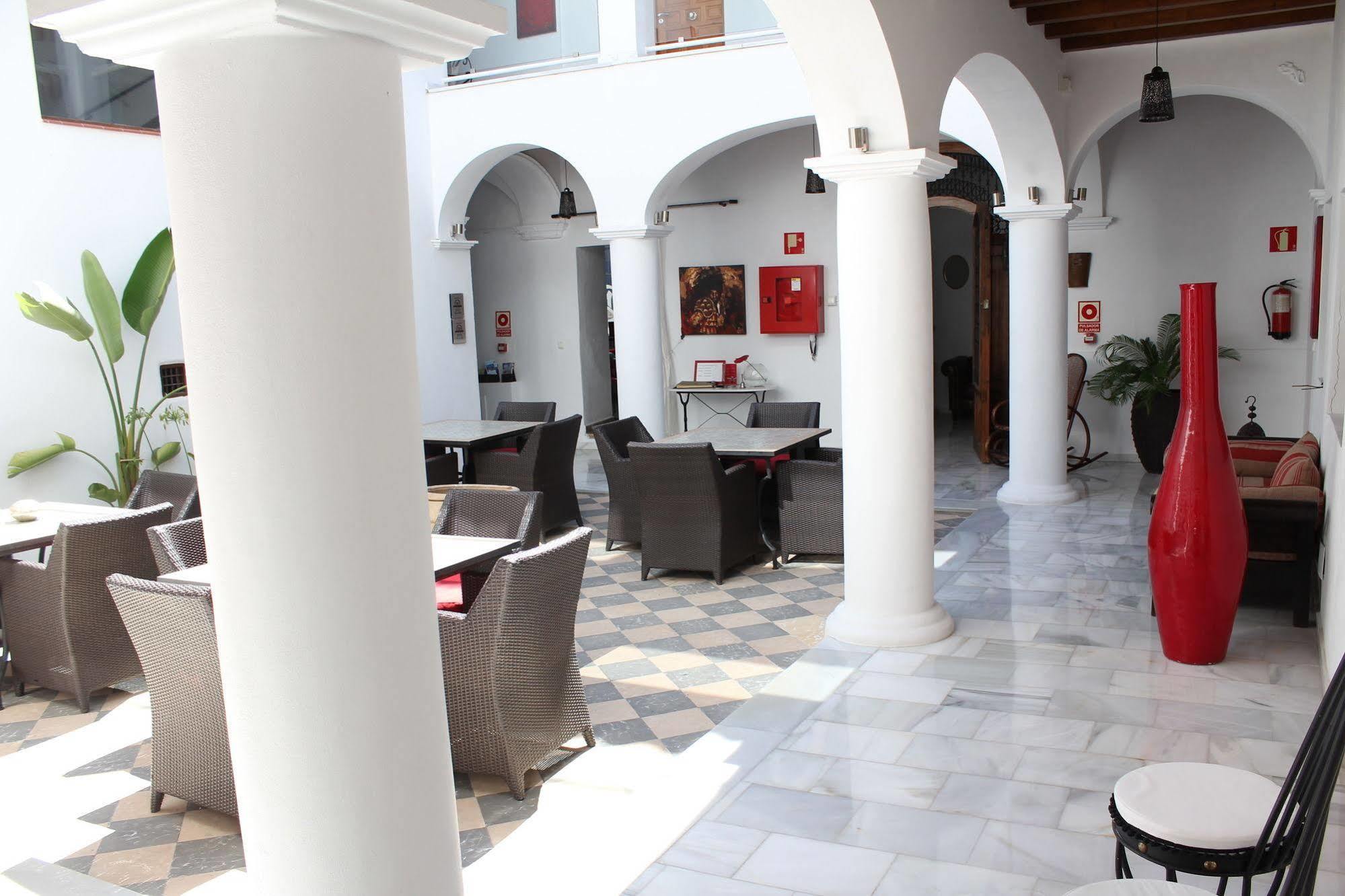 Hotel Palacio Blanco Velez Malaga Exterior foto